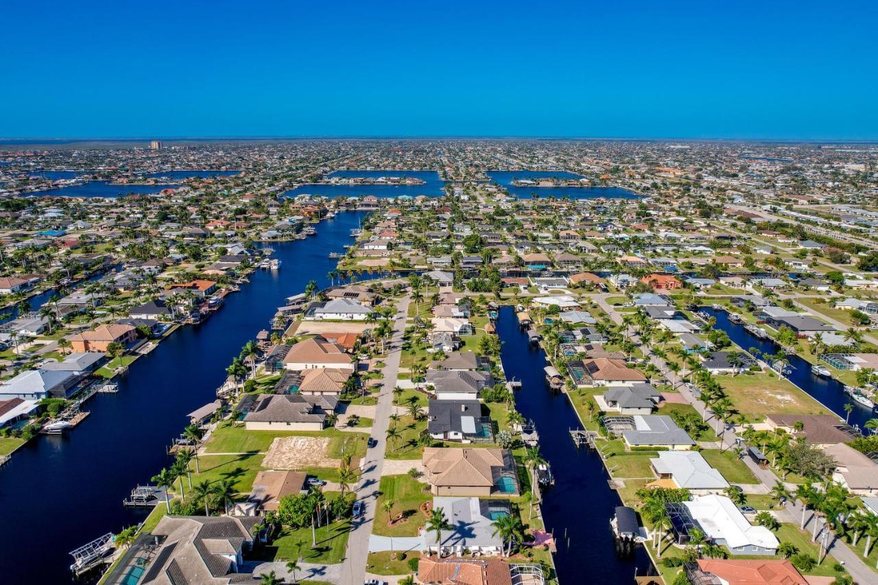 Waterfront Cape Coral Home With Private Pool! Экстерьер фото